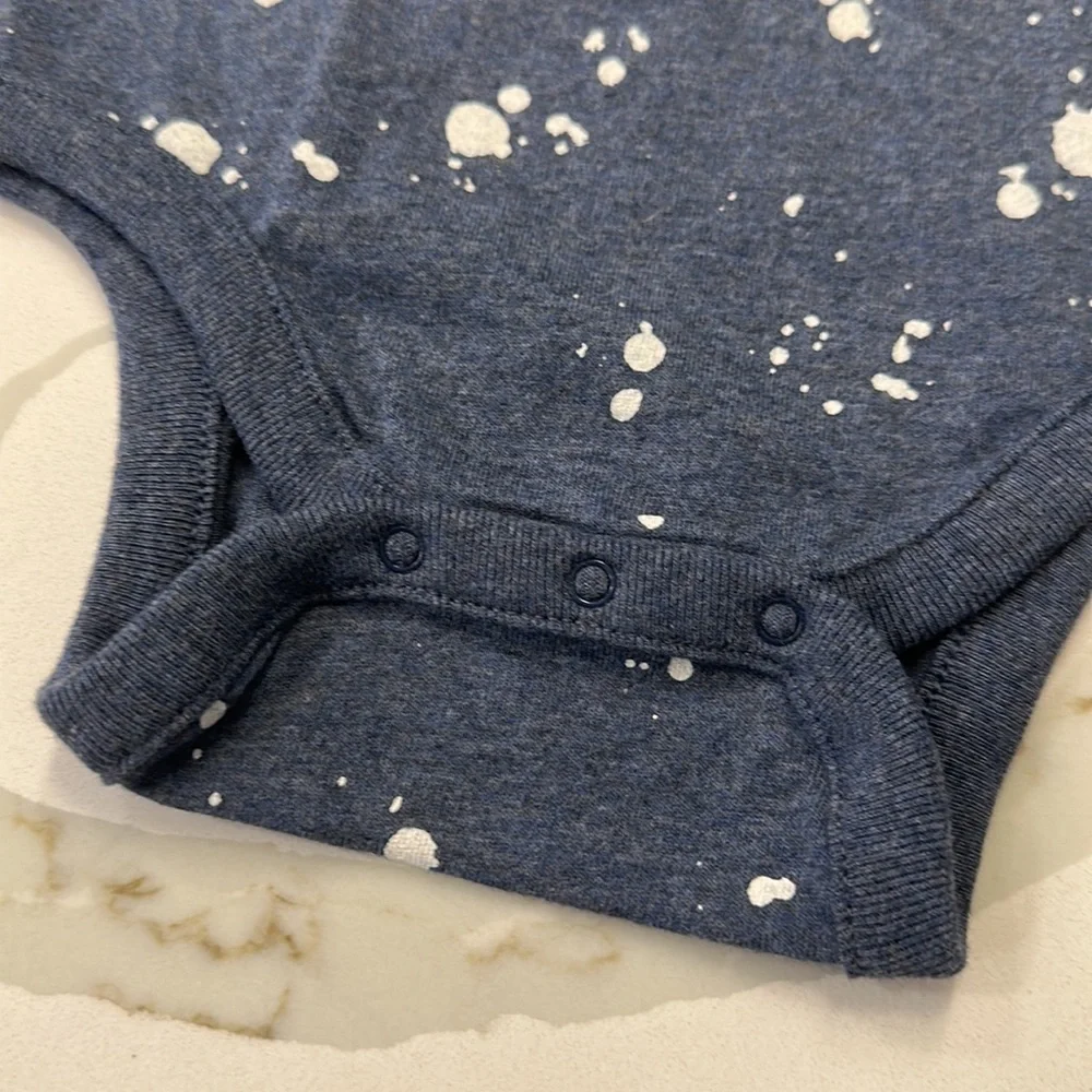 NWT Gap baby t-shirt heathered navy white paint splatter 12-18 month 💙🤍